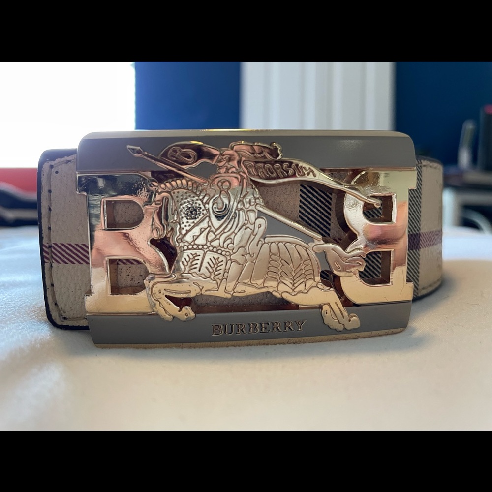 Burberry belt.